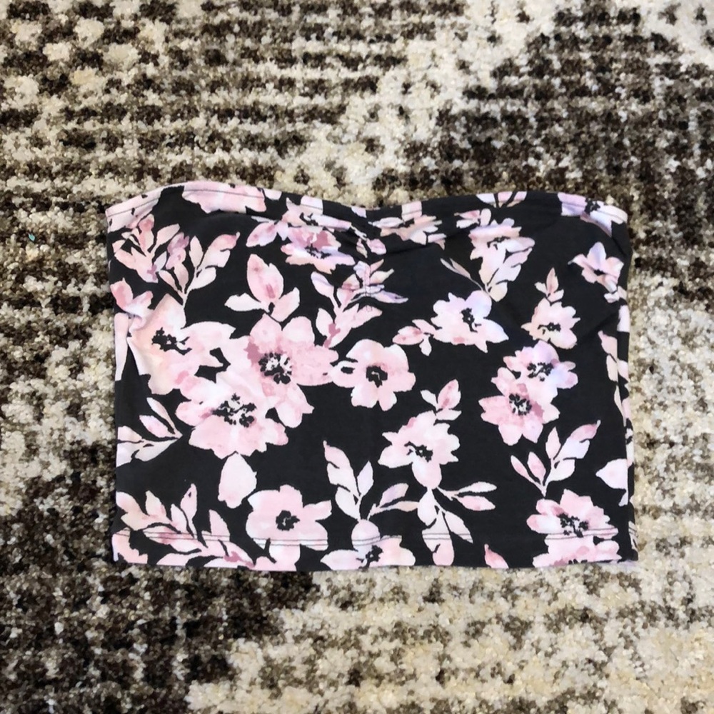 Garage Medium Crop Top